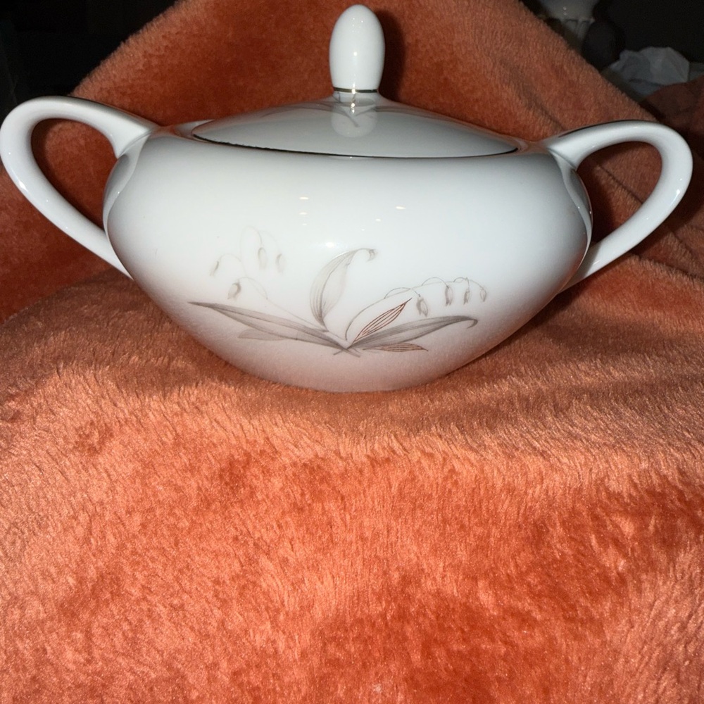Kaysons fine china “Gooden Rhapsody” Sugar Bowl